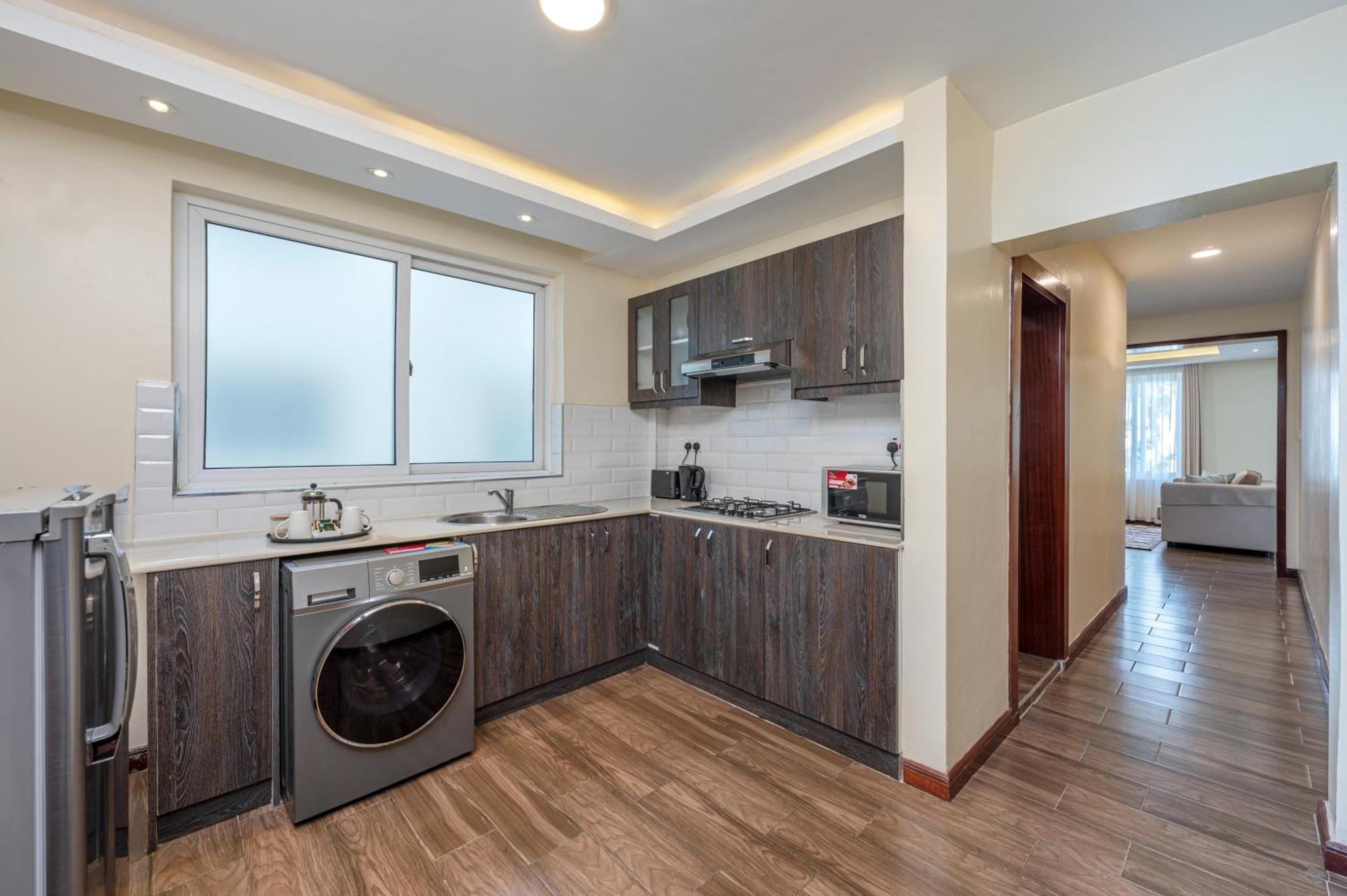 Roma Court Serviced Apartments Найроби Экстерьер фото