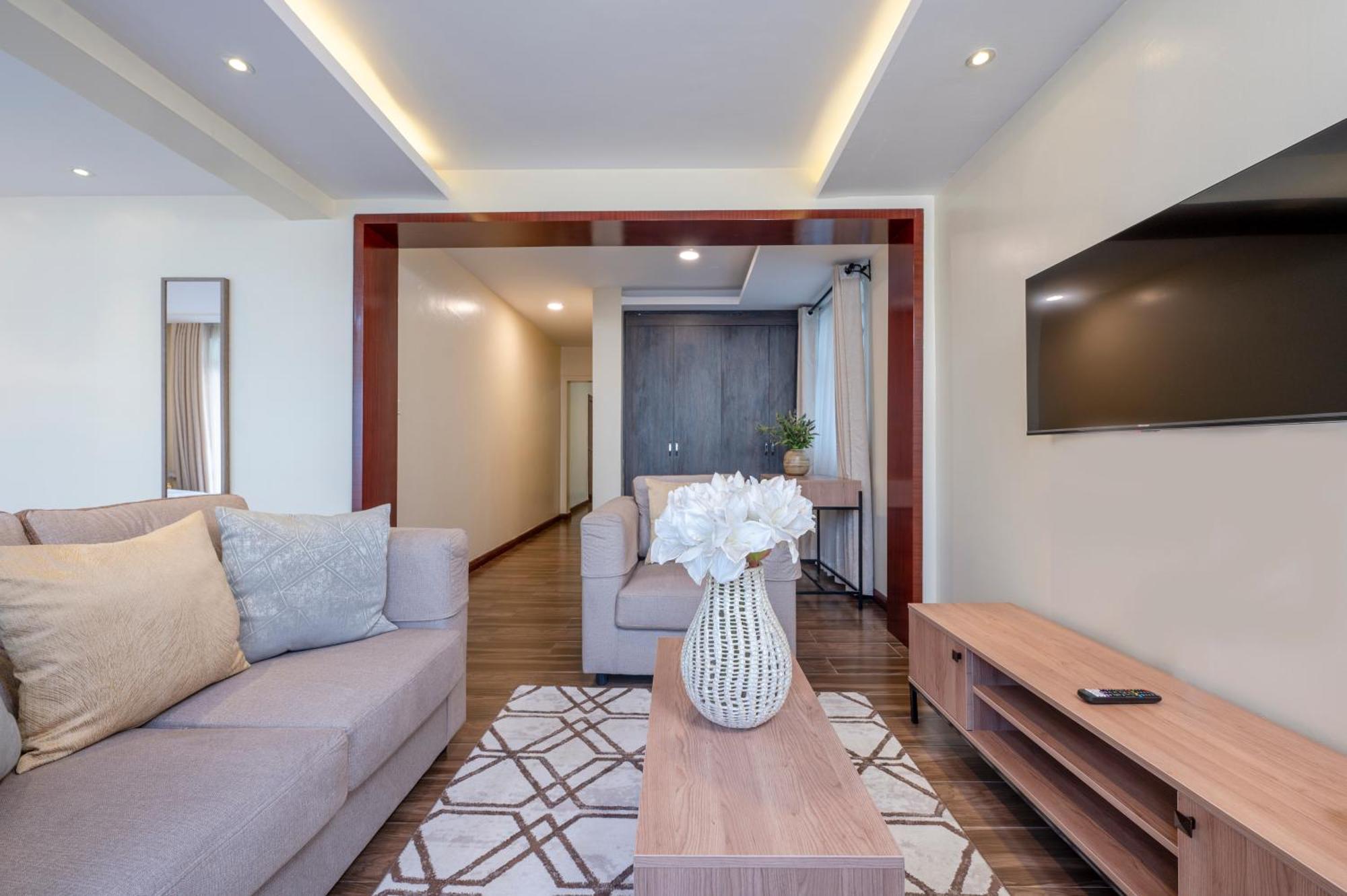 Roma Court Serviced Apartments Найроби Экстерьер фото