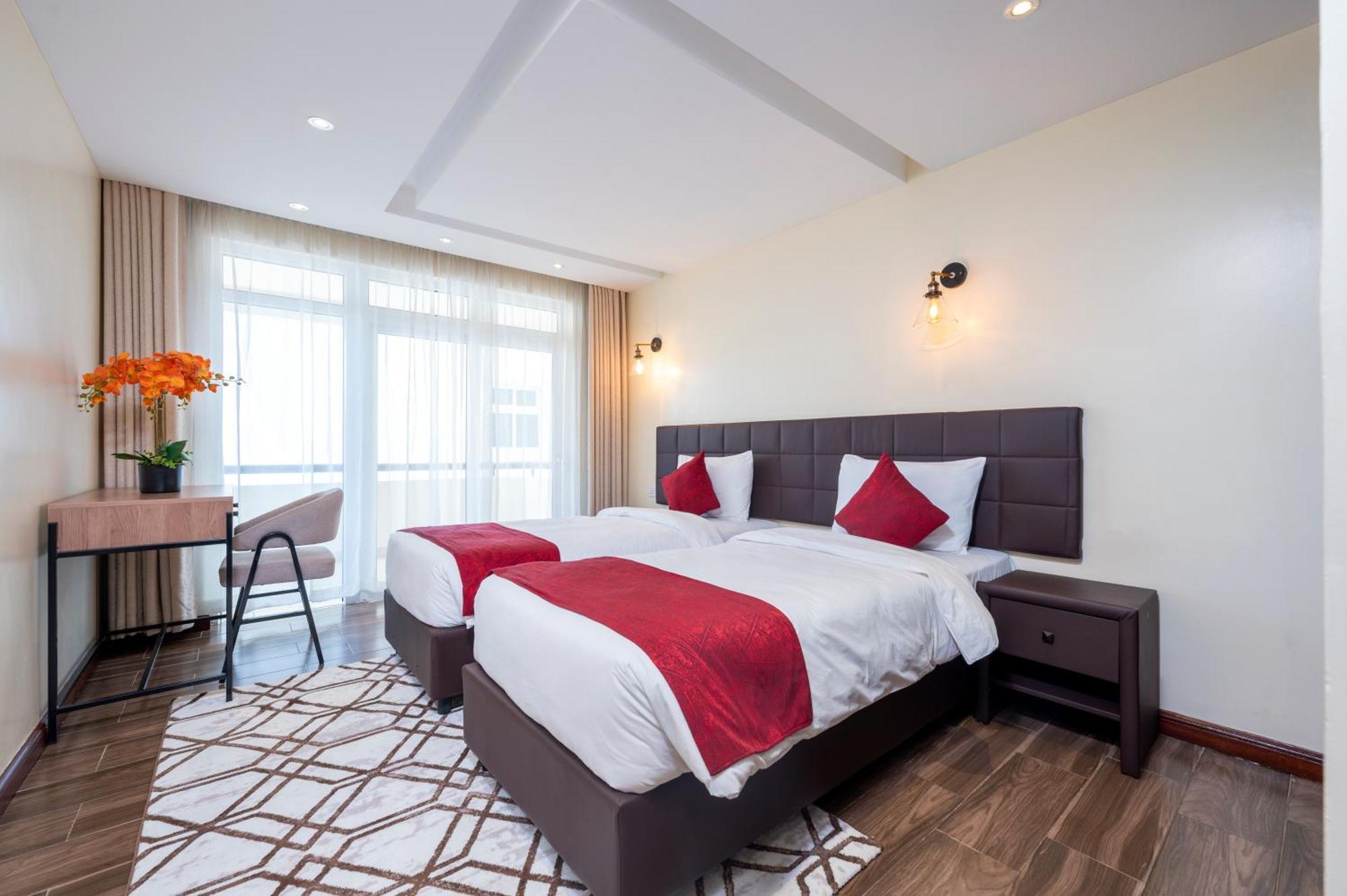 Roma Court Serviced Apartments Найроби Экстерьер фото